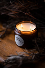 Load image into Gallery viewer, Bush Wander soy candle by mable + meg 