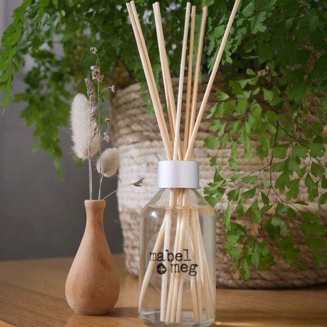 Reed diffuser vintage leather